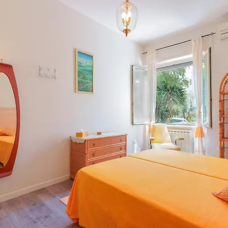 Bed & Breakfast Fortyfourbandb 3*
